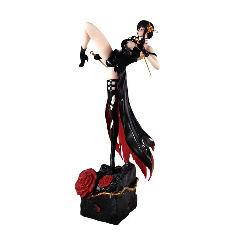 Spy X Family Yor Forger Battle Version Model Figure 32cm Anime Fighting Sexy Beautiful Girl Figure Game Collectible Doll Gift