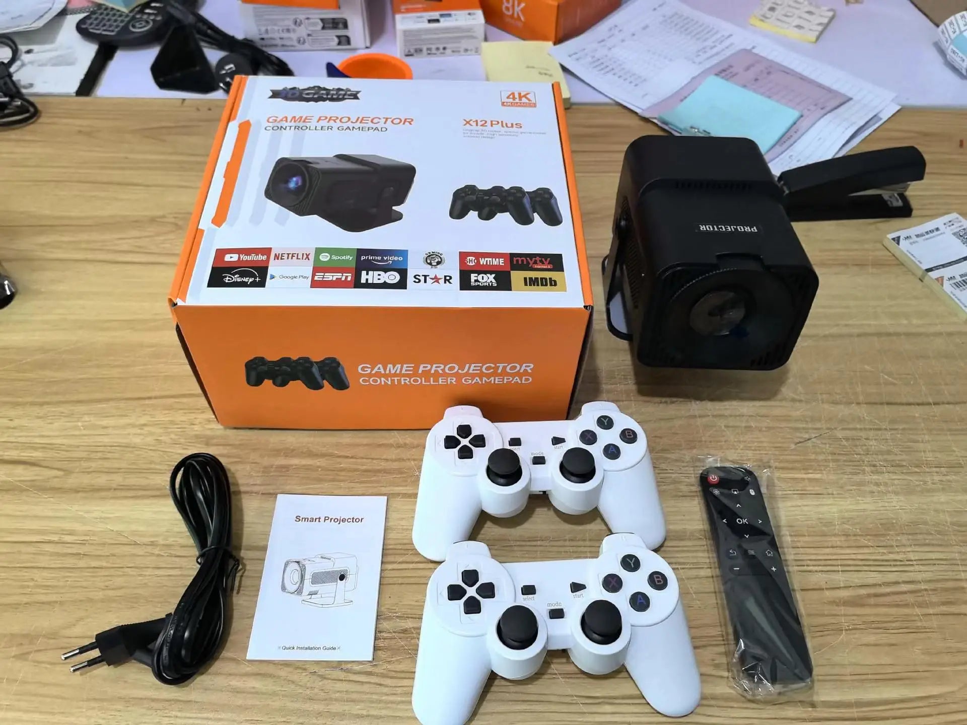 X12 Plus Retro  video game consoles Android 11 system Portable Intelligent Projector 720p Lcd Projector Hd H300 game box