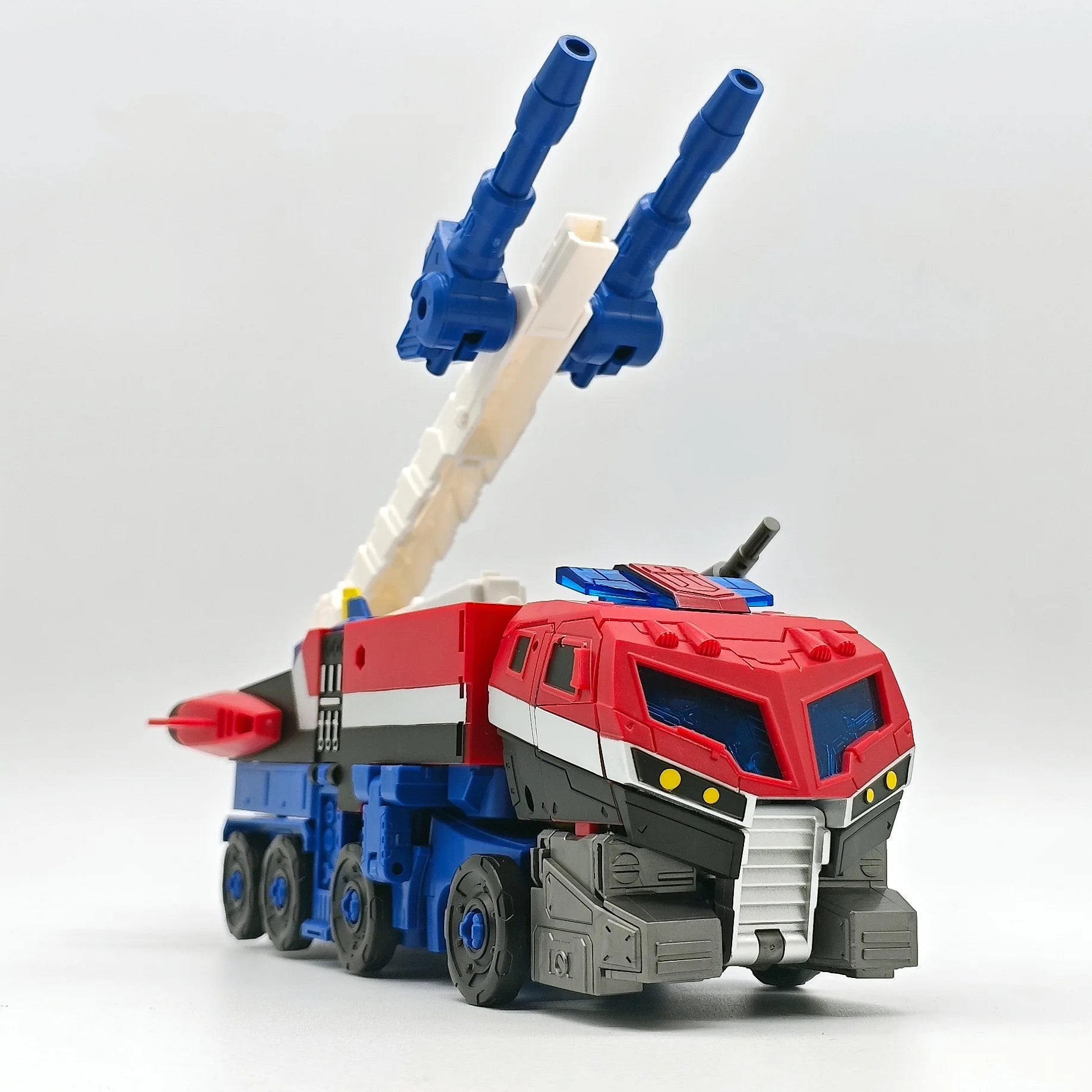 BAIWEI Transformation TW-1036 TW1036 Animated 08 RepairTeam Captain OP Fire Truck Action Figure Model Doll Christmas Gift