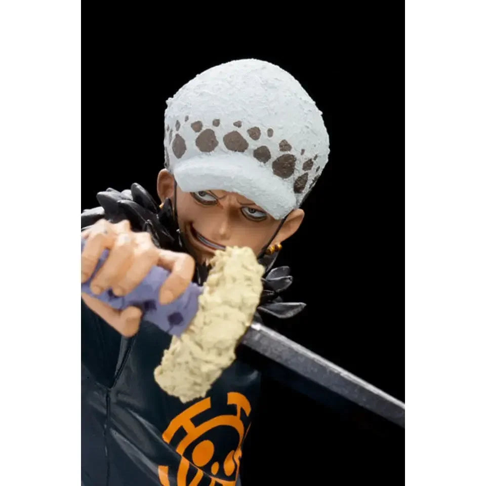 ONE PIECE Banpresto  COLOSSRUM Trafalgar D. Water Law Bandai Anime Figure Toy Gift Original Product