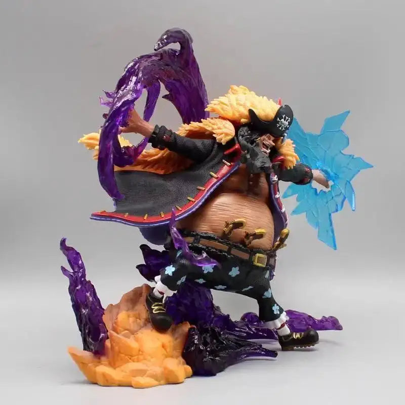 22 см Черната брада Маршал Д. Тич Фигурки Манга Едно парче Аниме Фигурка Черната брада GK Статуя Модел Колекция Стая Украшение Подарък