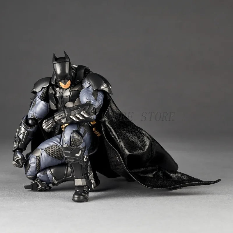 Amazing Yamaguchi Arkham Knight Action Figure Anime Movable Collectible Model Revoltech Arkham Asylum Bruce Wayne Figurine Toys