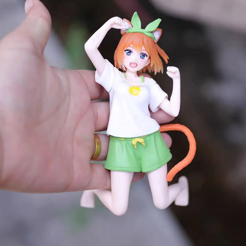10 cm Yotsuba Anime Niedliche Nakano Nino Figur Die Quintessenz Quintuplets Figur Katze Nakano Miku Figur PVC Sammlung Spielzeug
