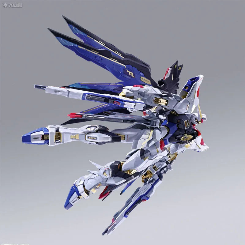 Bandai Original Mobile Gundam METAL BUILD STRIKE FREEDOM GUNDAM 195mm Anime Action Figures Toys for Boys Gift Model Ornaments