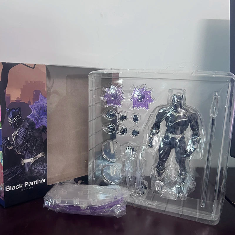 Yamaguchi Black Panther Figure King of Wakanda Action Figures Mafex Black Panther 091 Model Toys Collection Doll New Year Gift