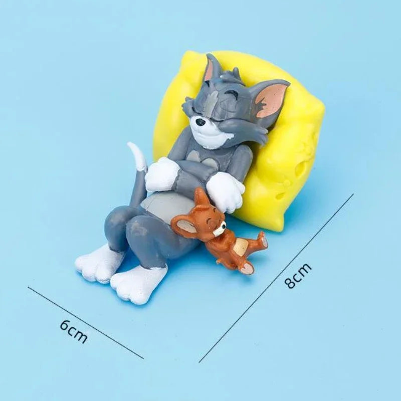 Toms and Jerrys Action Figures Model Children Doll Car Ornaments Desktop Ornament Collection Gift Toy