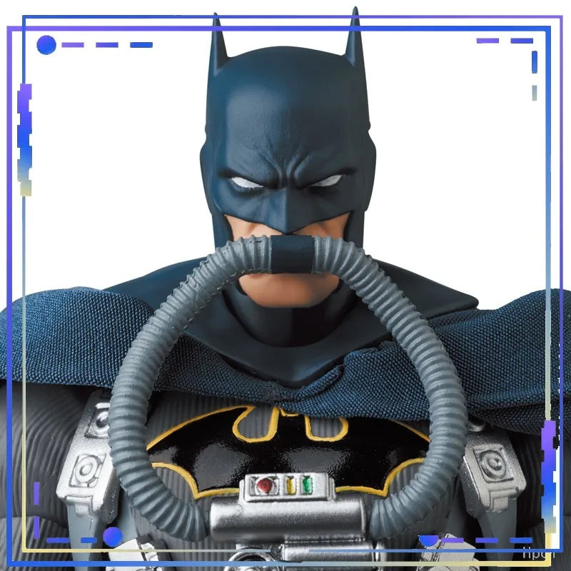 MEDICOM TOY Genuine MAFEX Series Hush Batman Joker Super STEALTH Dark JUMPER Female Hunter Nightwing Action Figures Model Toys