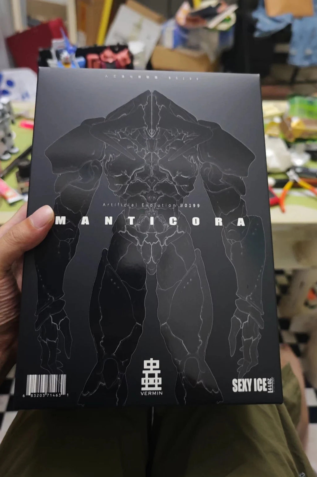 In Stock SEXY ICE 2019 MANTICORA Movability Model Toys Collection VERMIN Artificial Evolution B0199 Beetle man Original Genuine