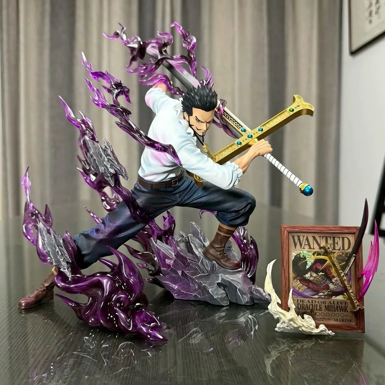 35 cm One Piece Figuren Eagle Eye Dracule Mihawk Actionfigur Anime Top War PVC Modell Spielzeug Custom Collection Puppenfans Geschenk