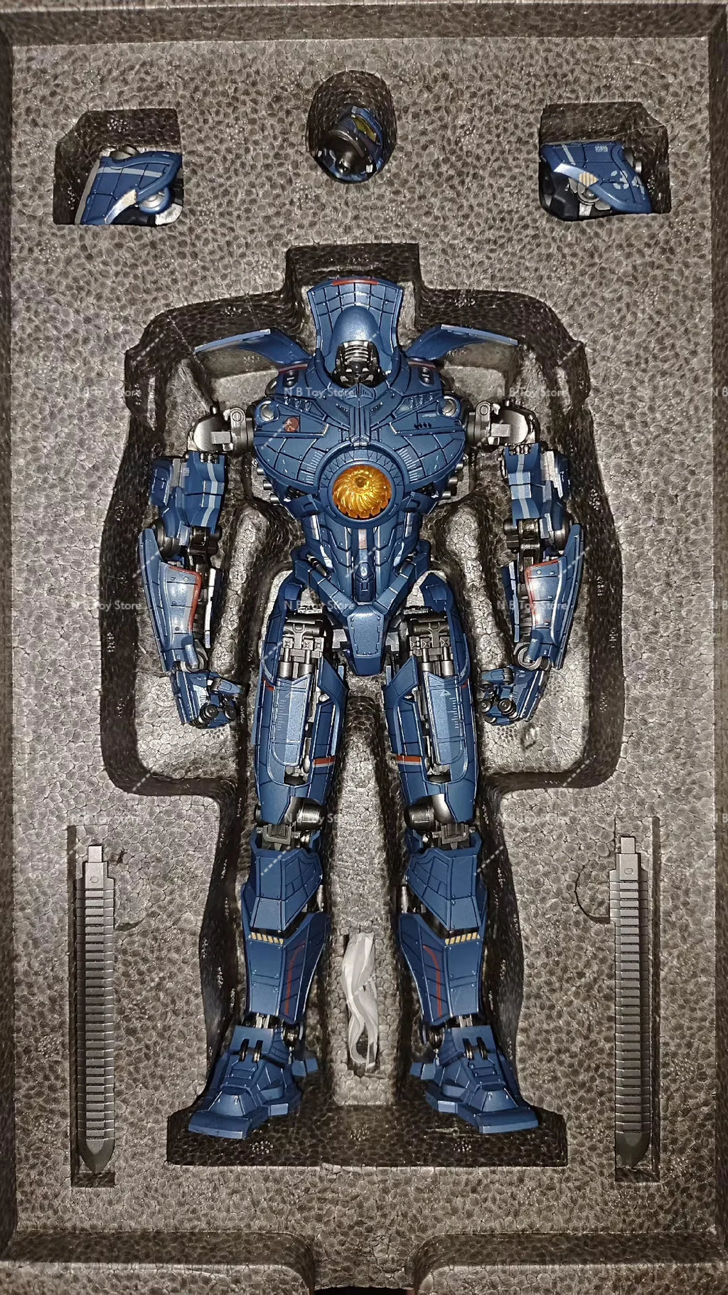 In Stock Gong Gipsy Danger 25CM Collection of Mobile Anime Action Figures Model Toys Mecha Discrete Action Figure