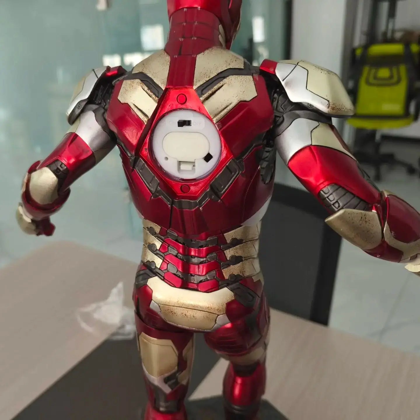 52cm Brand New The Avengers Movie Figure Iron Man Peripheral Resin Scene Model Statue Desktop Ornaments Kids Birthday Gifts Toys