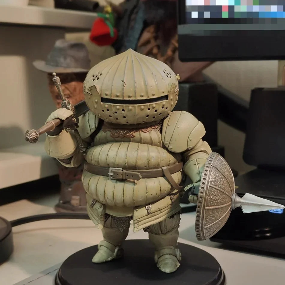 13CM Anime Game Dark Souls Siegmeyer Figure Q Version Dark Souls Sculpt Collection Standing Model Toy Gift Aciton Figure
