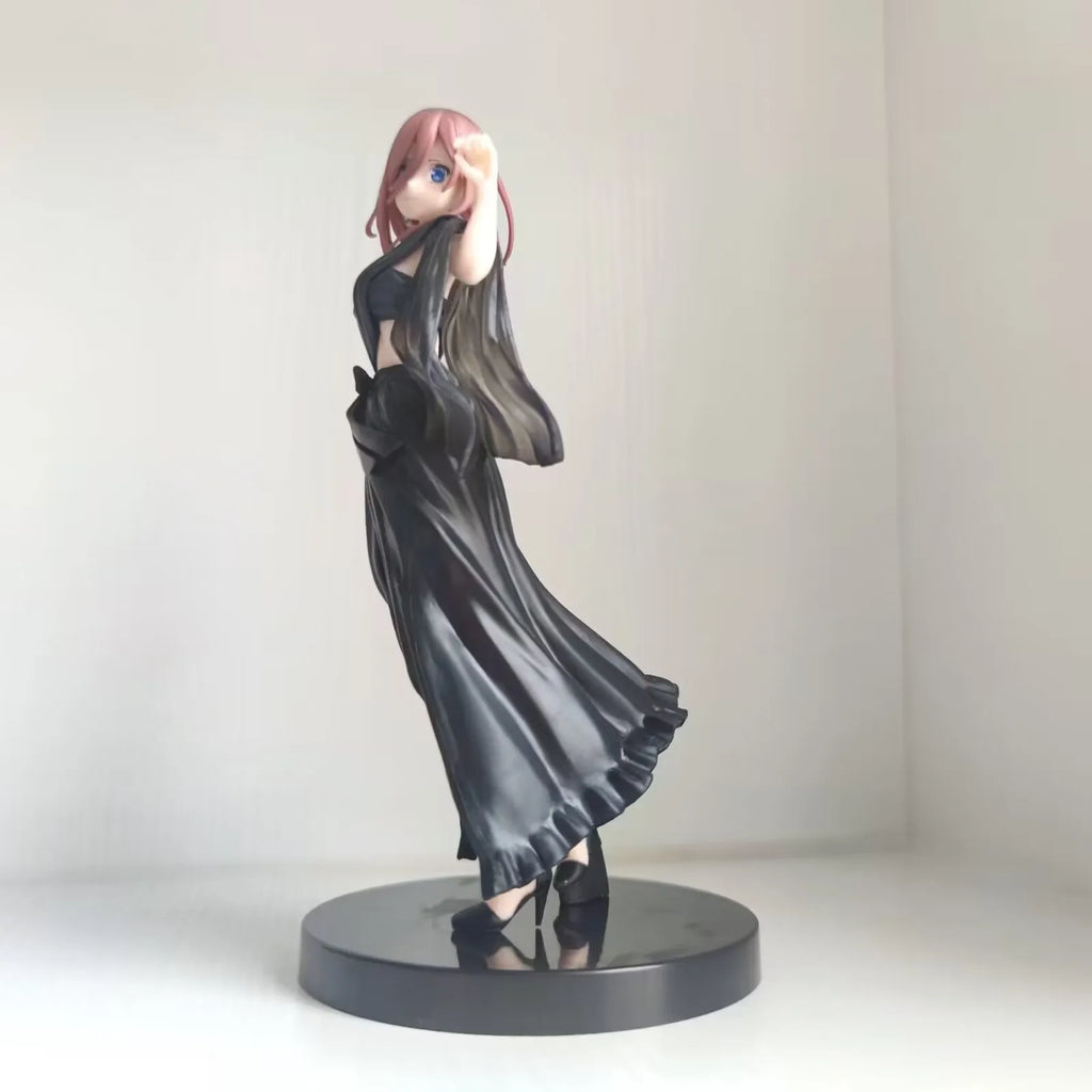 19cm Nakano Miku Evening Dress Anime Figures The Quintessential Quintuplets Model Desktop Ornament Statue Doll Toy Otaku Collect