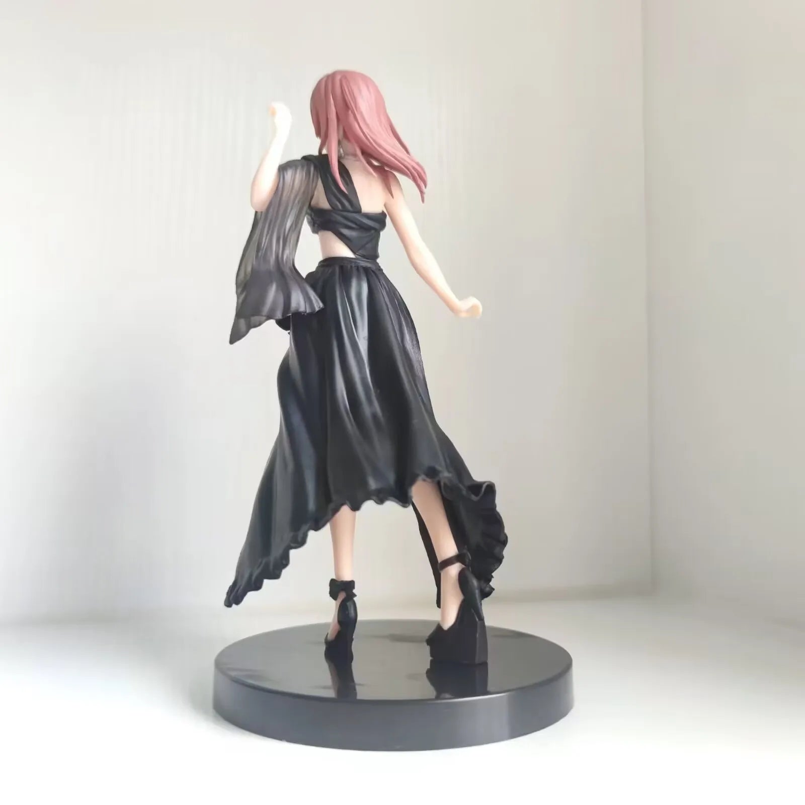 19cm Nakano Miku Evening Dress Anime Figures The Quintessential Quintuplets Model Desktop Ornament Statue Doll Toy Otaku Collect
