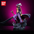 ONE PIECE Figuren Adlerauge Dracule Mihawk Anime Figur Top War PVC Modell Statue Puppensammlung Ornamente Spielzeug Geschenk