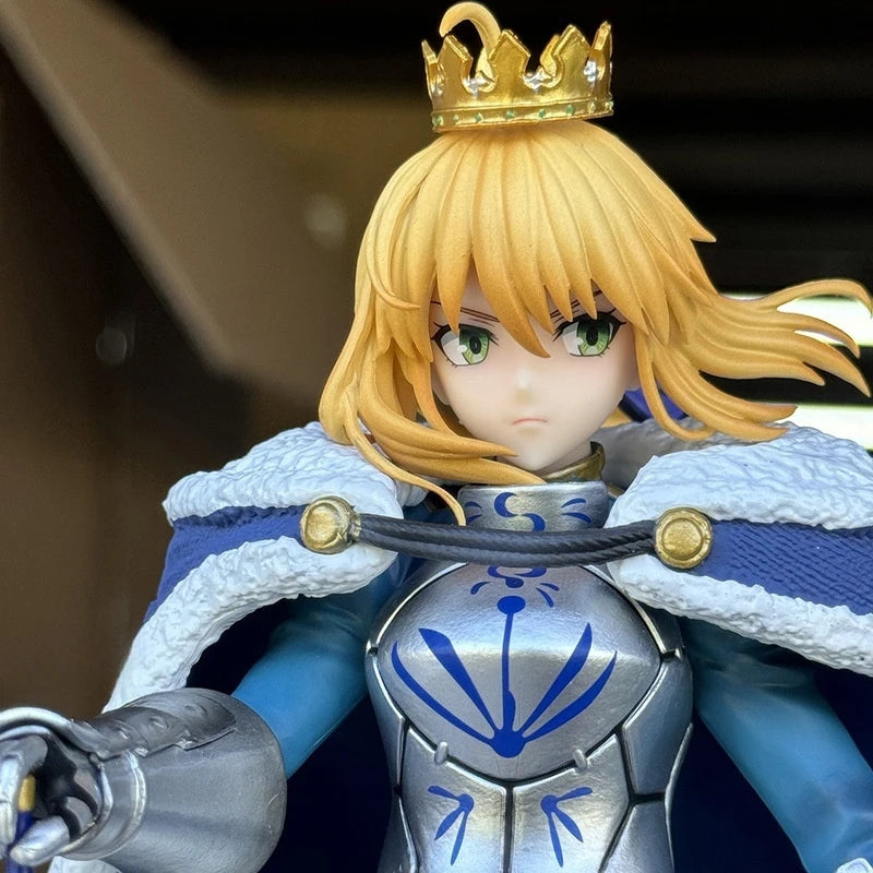 Fate Stay Night Anime-Produkte König Artus Altolia Pendragon Rüstung Säbel Stehende Haltung 27cm Actionfiguren Ornament Spielzeugmodell