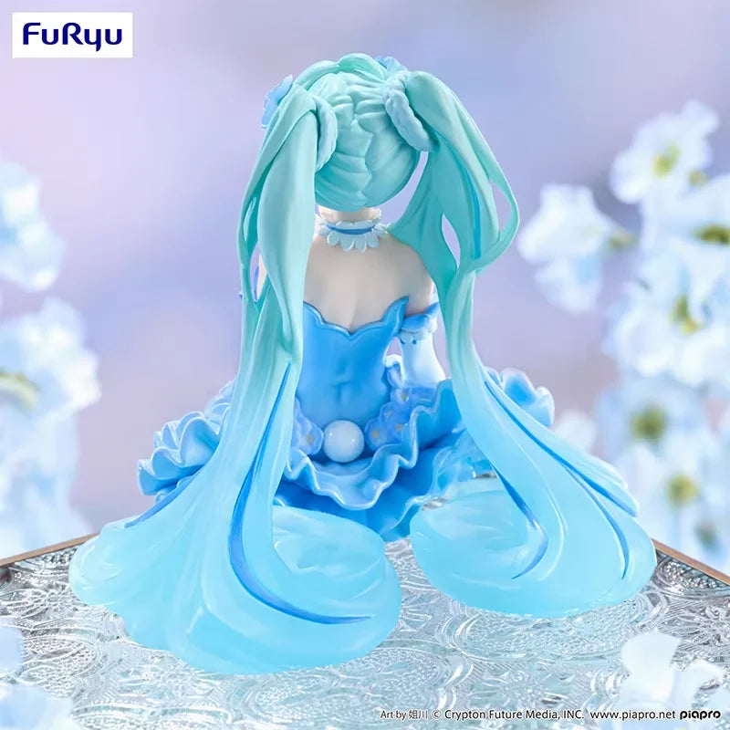 В наличност Оригинална FURYU Hatsune Miku Flower Fairy Nemophila Pale Blue Ver. Noodle Stopper Фигурки Аниме Фигурка Модел Колекция