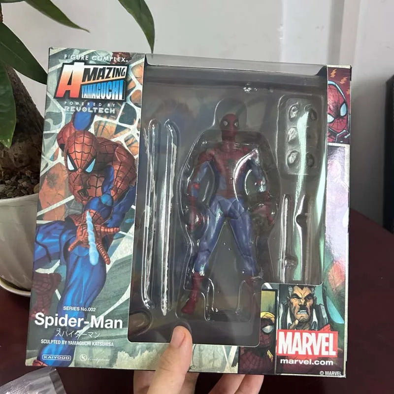 Revoltech Amazing Yamaguchi Spiderman Spider-man Peter Parker Action Figure Collection Model Toys Figurine Birthday Present
