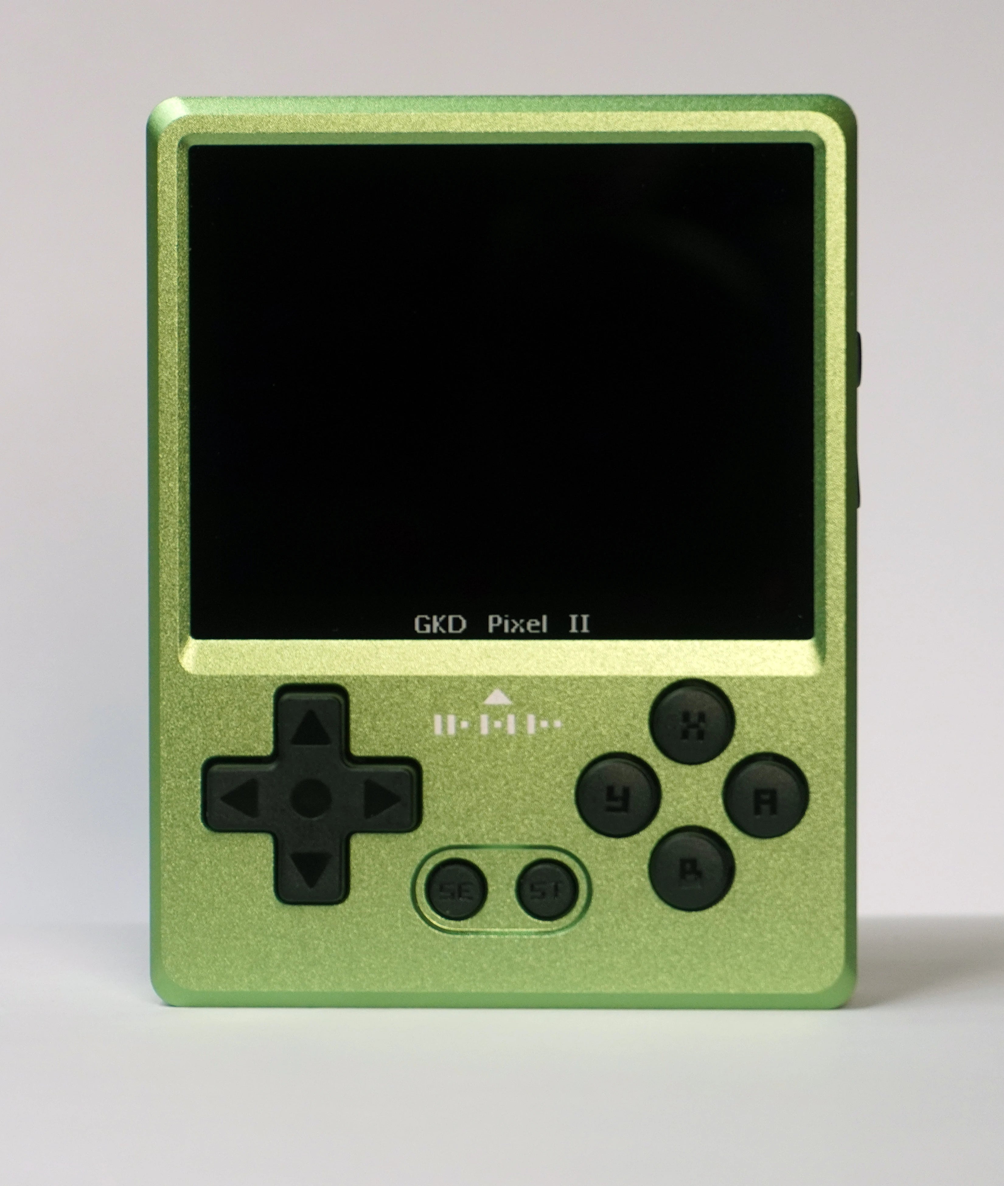 Gkd Pixel 2 Retro Handheld Game Console Portable Mini Game Player 2.4 Inch IPS 640x480px Screen RK3326S Nostalgia Metal Body