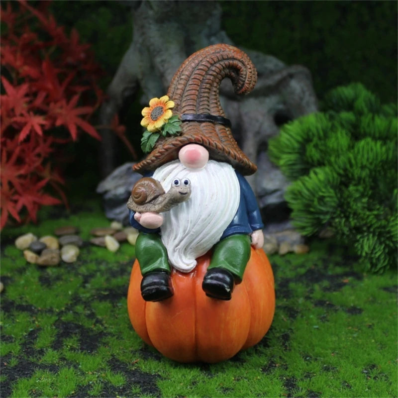 Pumpkin Gnomes Garden Statue Resin Desktop Lawn Ornaments Outdoor Garden Decoration Fall Gnomes Figurine Thanksgiving