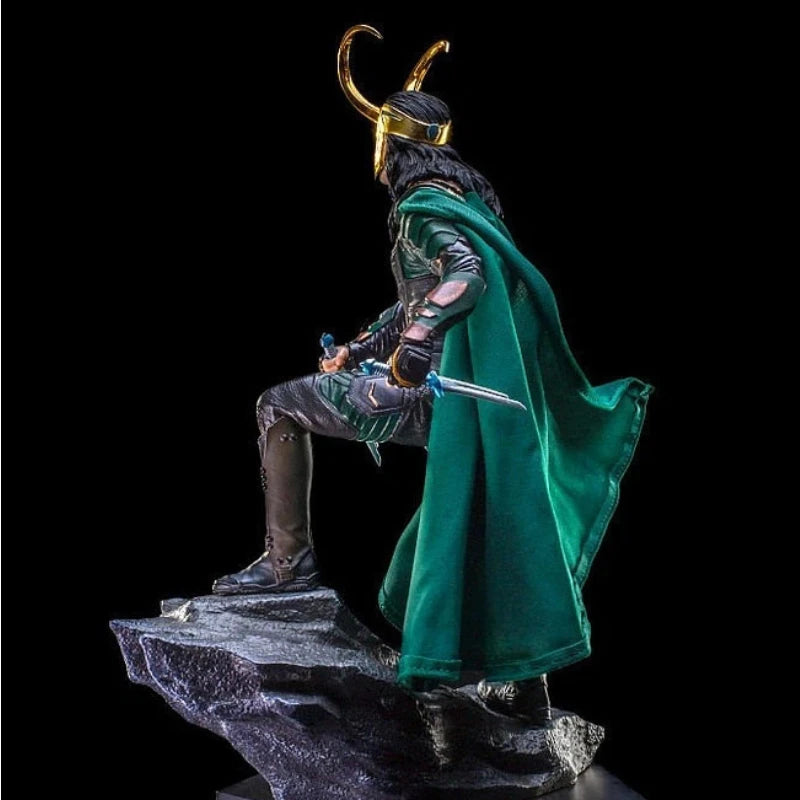 Marvel Loki Statue 1/10 Scale Thor Ragnarok Battle Scene Action Figure Desktop Decoration For Marvel Movie Fans And Collectors