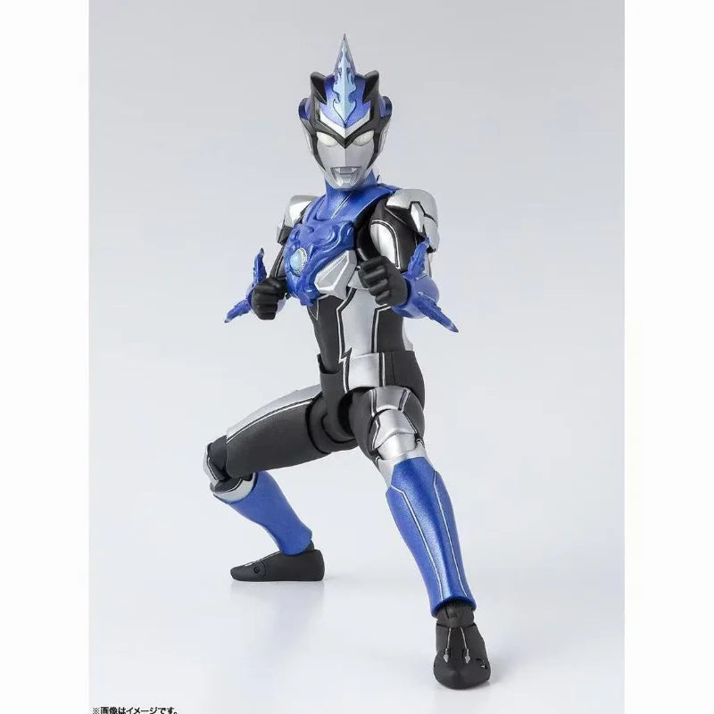 BANDAI Genuine SHF Ultraman Blu AQUA GROUND Rosso FLAME WIND Anime Action Figure Articulated Model Toy Gift for Kid Desk Decor