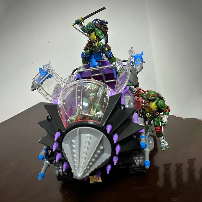 Нов оригинален Caixing 1990 Tmnt Костенурките нинджа Аниме превозно средство Вариация на Land Cruiser Транспортен модул Фигурки Модел играчка Подарък по поръчка