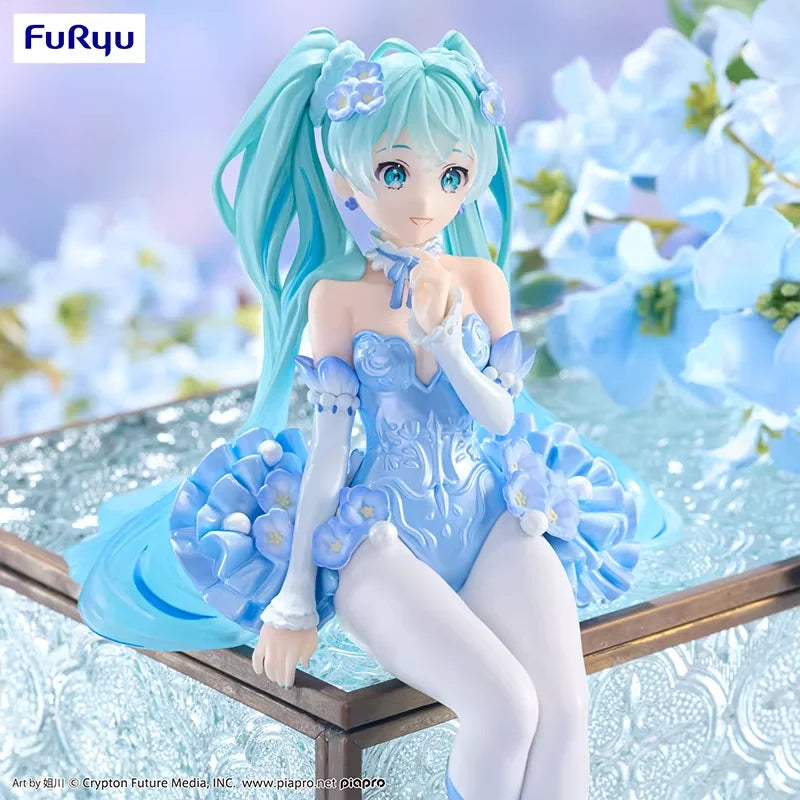 В наличност Оригинална FURYU Hatsune Miku Flower Fairy Nemophila Pale Blue Ver. Noodle Stopper Фигурки Аниме Фигурка Модел Колекция