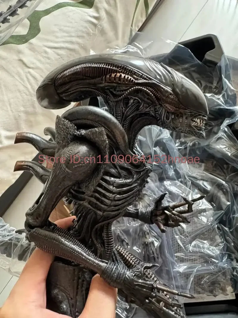 Hot Toys 1/6 MMS784 Alien Romulus Collectible Action Figure - Desktop Ornament Boys Birthday Gift