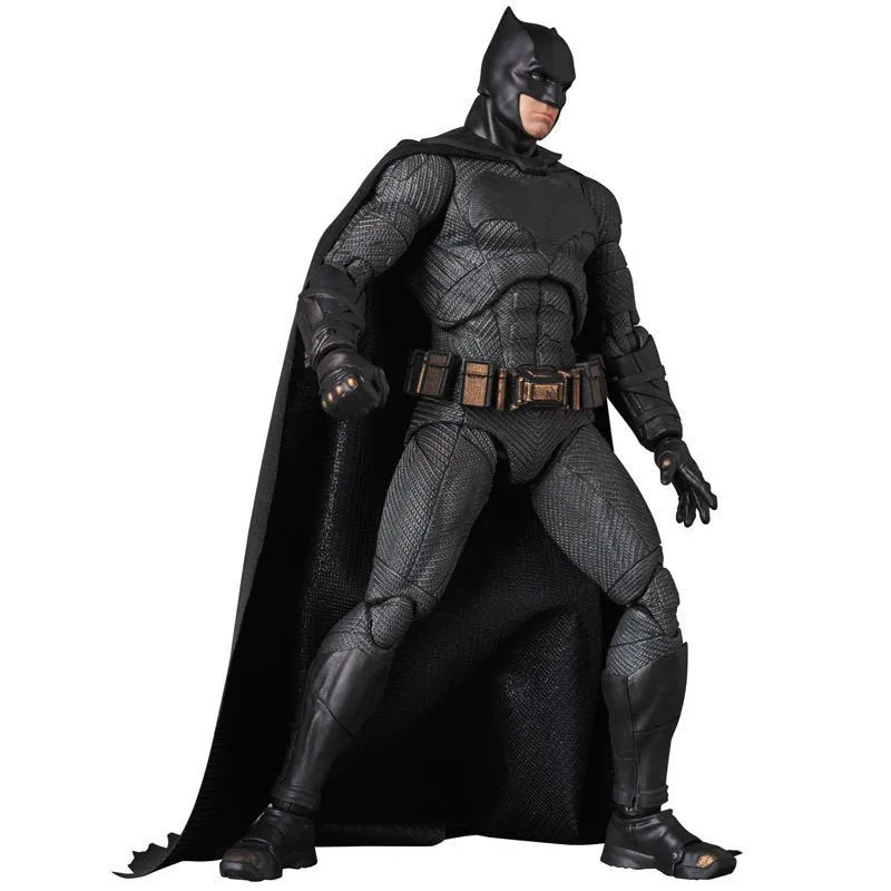 Justice League Bruce Wayne Mafex 056 Action Figure Batman Joint Movable NECA  Anime Model Birthday Present For Kids ﻿