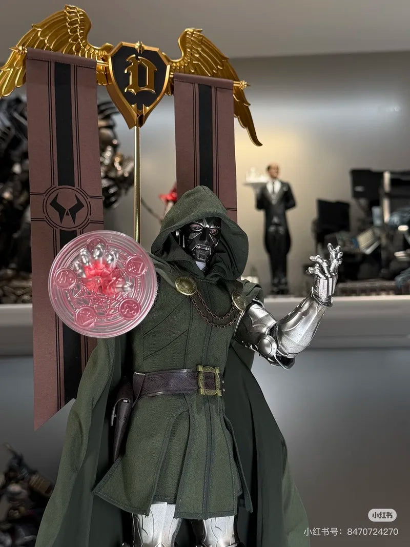 Hot Toys 1/6 Scale Marvel Doctor Doom Action Figure Cms022 Trendy Desktop Ornament Collectible Toy For Boys Ideal Xmas Gift