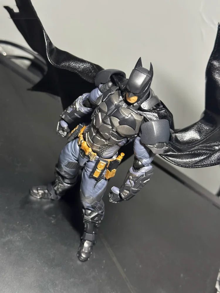 Factory Kaiyodo Amazing Yamaguchi Revoltech Batman Arkham Knight Ver. Anime Action Figures Collection Ko Figure Model Custom Toy