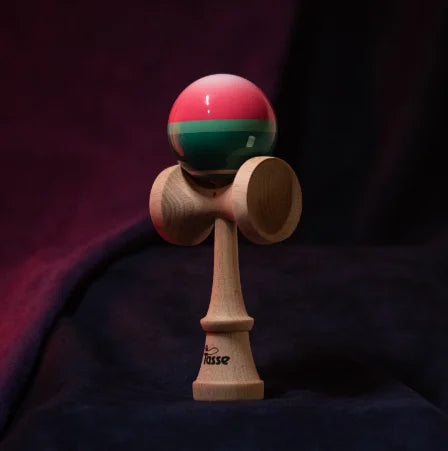 Kendama Tasse Schwert Jade Tasse TA Serie Profi Anfänger Schwertball Spielzeug für Anfänger Jonglierspiel im Freien Sportball
