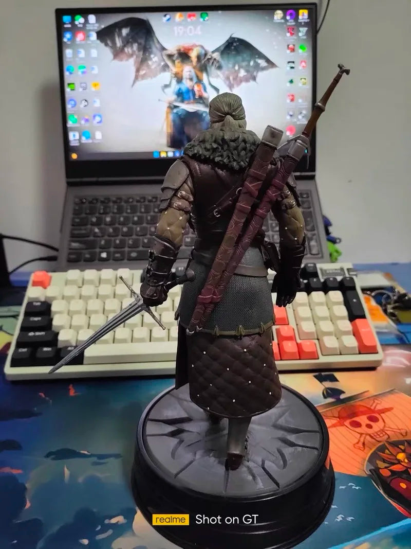 24cm The Witcher 3: Wild Hunt Geralt Of Rivia Action Figure Toys Game Figurine Pvc Collection Model Ornaments Gift