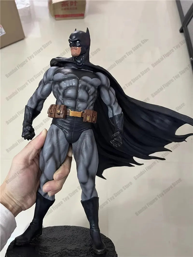 Große 38 cm Dark Knight Batman Figuren Modell Ornamente Spielzeug Geschenk Gk Actionfiguren Justice League Stehendes Batman Ornament Geschenk