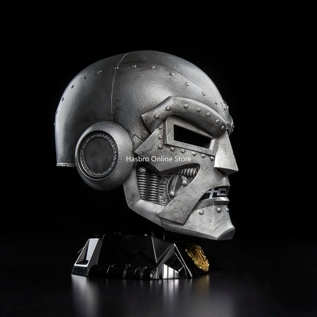 [In Stock] Hasbro Marvel Legends Series Doctor Doom Premium Roleplay Helmet, 1:1 SCALE Doctor Doom Mask Collectible Gear G0586