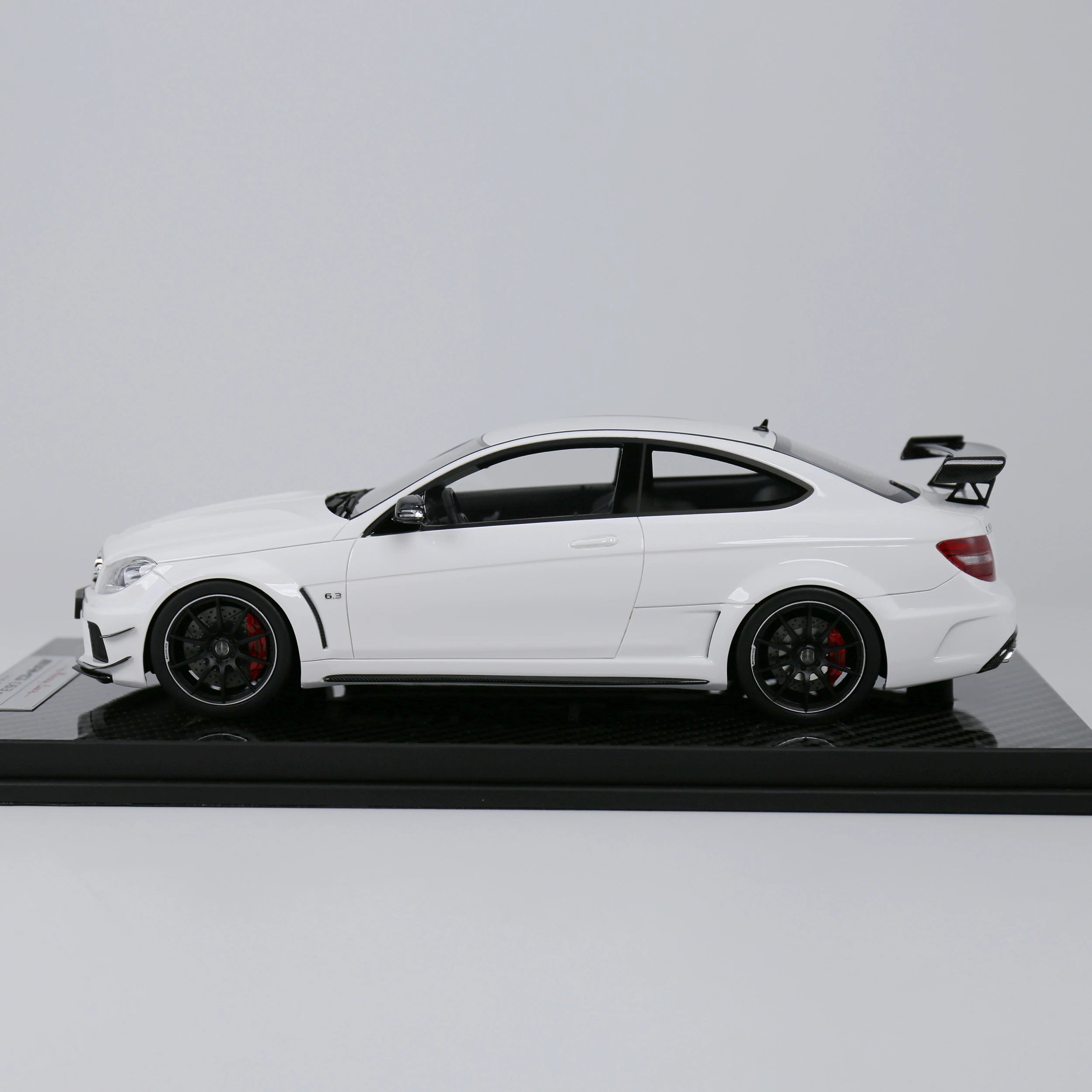 1/18  C 63 Black Series resin model Memory Line collectibles