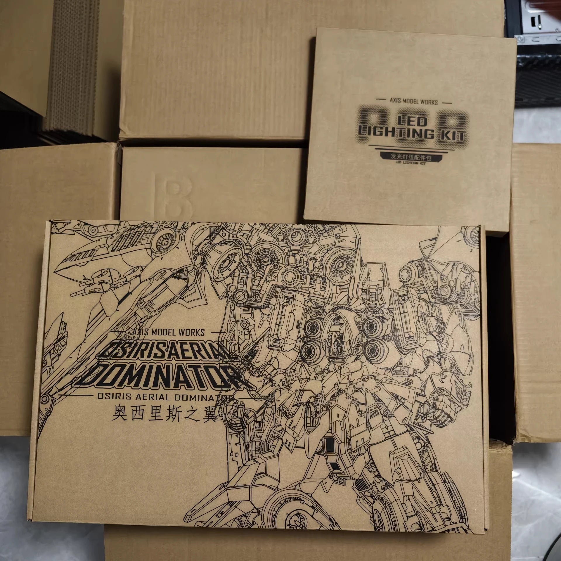 In Stock 1/100 AXIS MODEL WORKS OSIRIS AERIAL DOMINATOR Assembling Movability Model Toys Mecha NZ-666 Kshatriya LED LIGHTING KIT