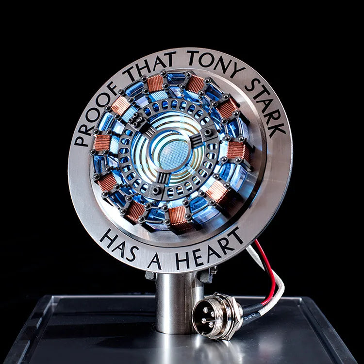 Отмъстителят Iron Man Mk1 Arc Reactor Тони Старк Сърцето на Марк Фигура LED Светлинен Модел Супергерой 1:1 Косплей Играчки Нагръдник Детски Подарък