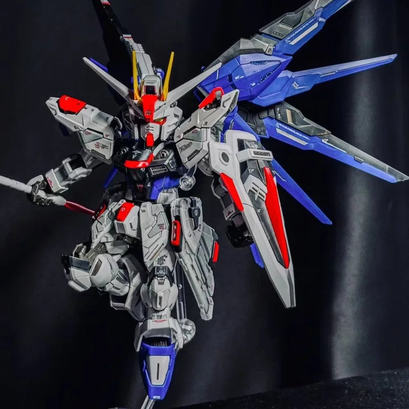 Bandai Bestseller Assembly Model Figure Hg 1/144 Extraordinary Ascension Strike Freedom With Water Decals Action Figures
