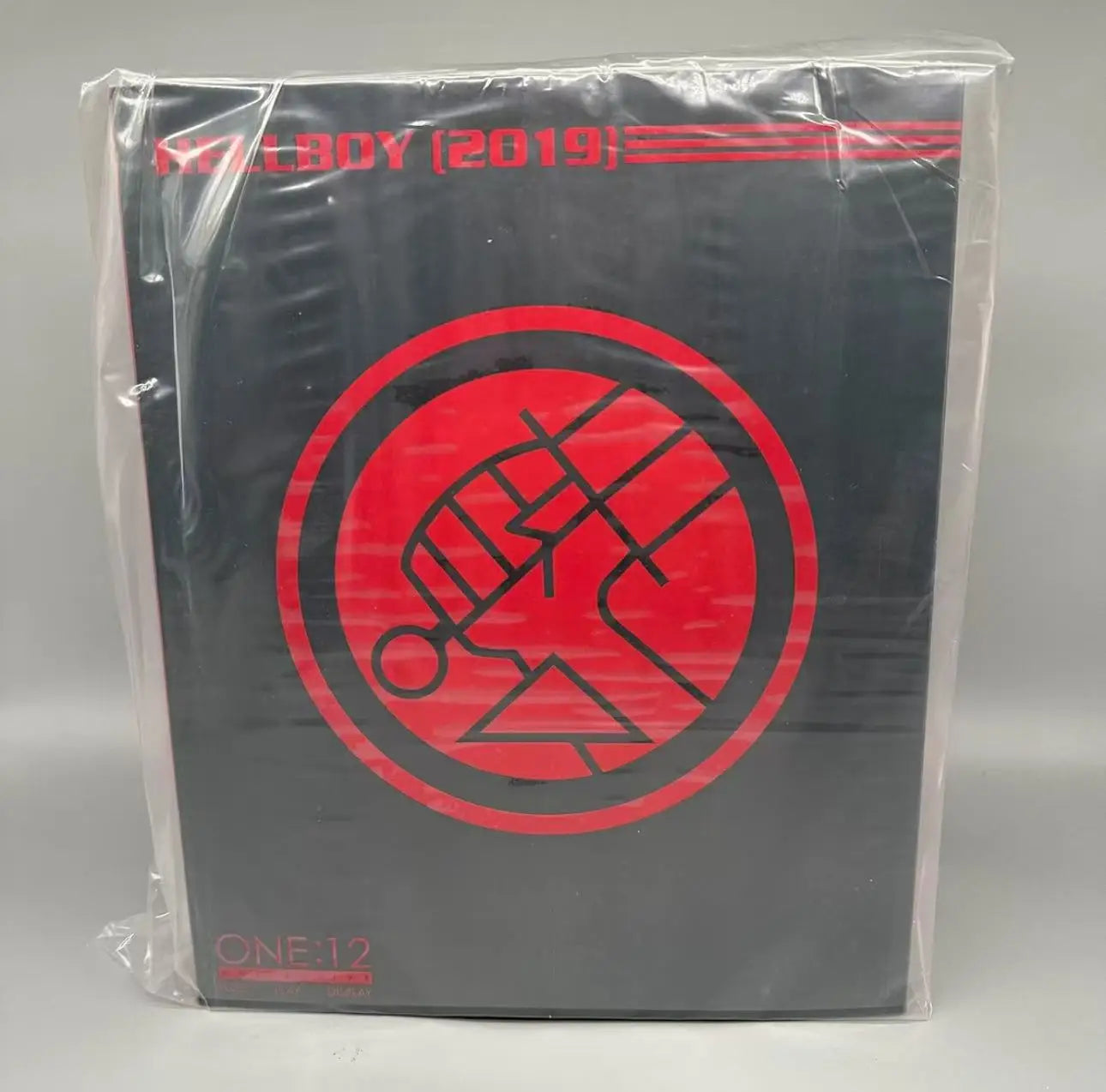 Mezco Hellboy Regular Version 2019 Action Figure Figure