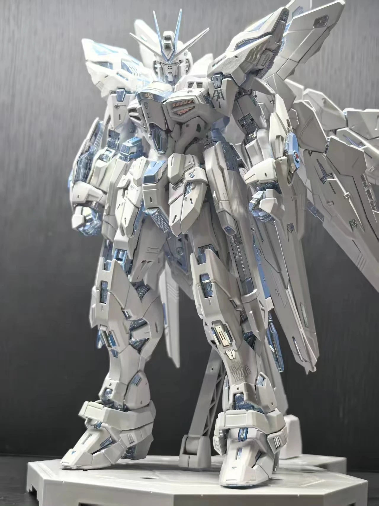 【New product】CHANGLONG 7701 MG 1/100 Strike Freedom Twilight White MGEX Assembly Model Kit Anime Figure Collectible Toy Gift Boy