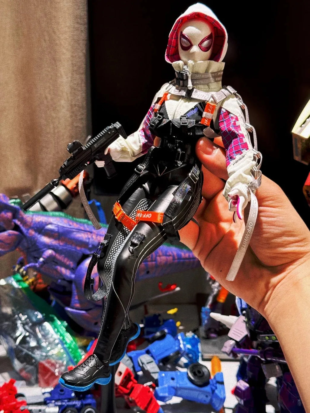 1/6 ELE9002 Cyber Spider Woman Gwen Action Figure Elephant Toys Movable Eyes + Light Eye Head Sculpture Movable Doll Model Toys