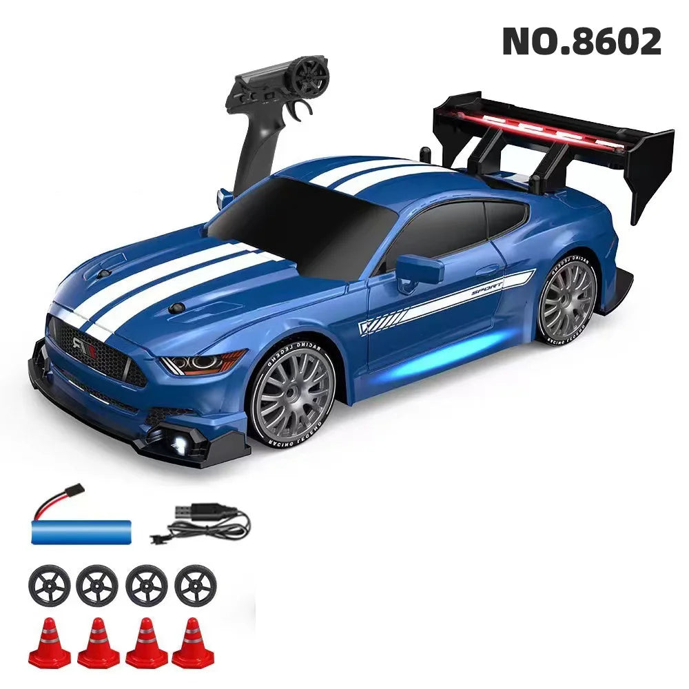 4WD High Speed ​​RC Drift Mustang 1:24 - Ferngesteuertes RC-Rennauto | Austauschbare Reifen | Rennsport-Geschenkspielzeug für Jungen