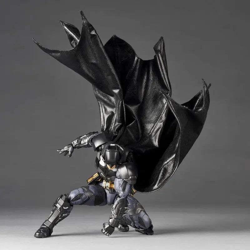 [На склад] Kaiyodo Amazing Yamaguchi Revoltech Batman: Arkham Knight екшън фигурка, колекционерски модел подарък за възрастни