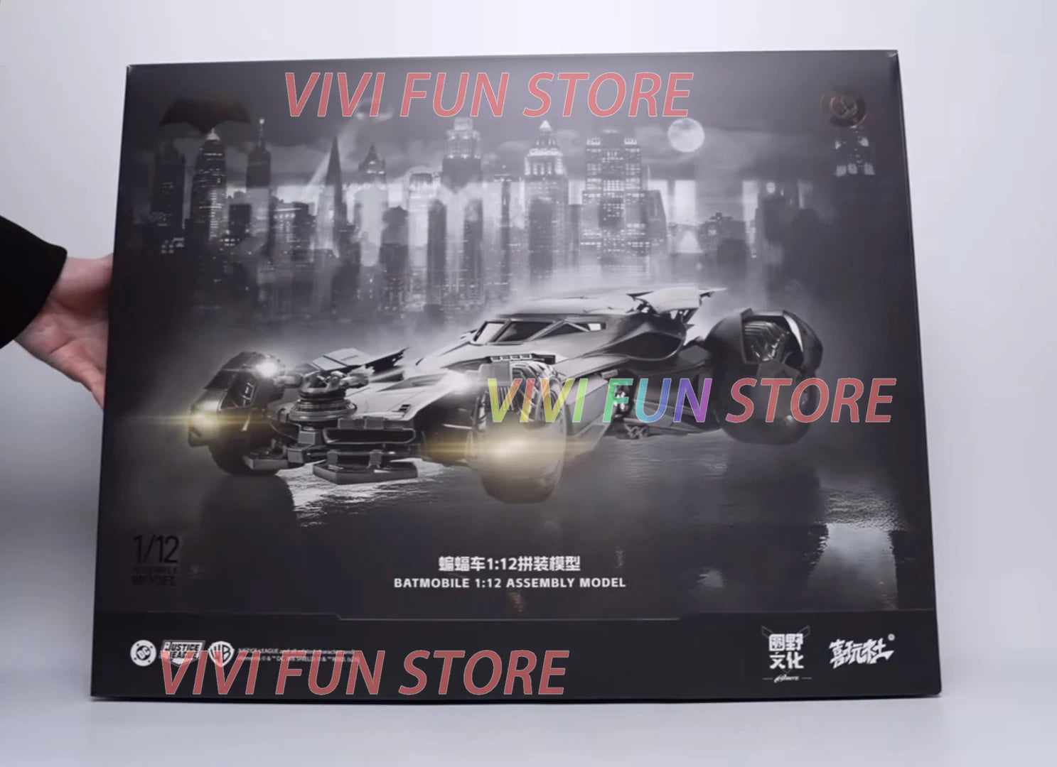 In Stock Xiwanshe BATMOBILE 1/12 ASSEMBLY MODEL Movable Model Toys Batman With LED Bat car