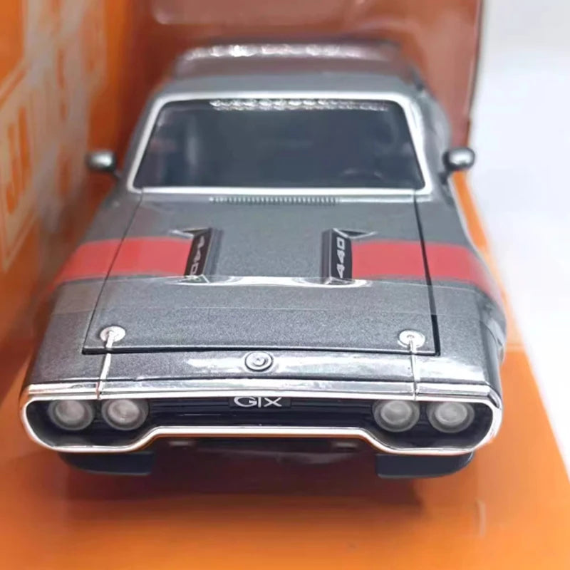 Jada 1:24 Scale 1972 Plymouth GTX Alloy Car Model Ornament Souvenir Display Collection Hobby Gift