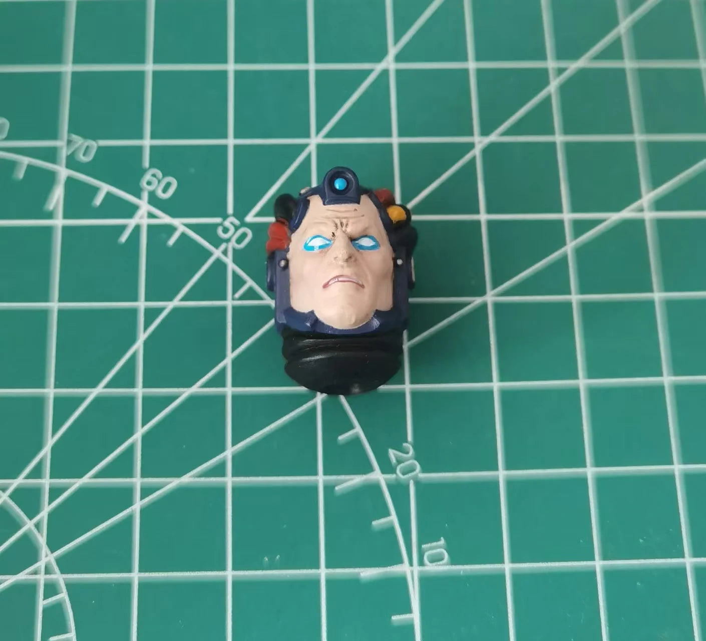 Joytoy Warhammer 40K Action Figures  1/18 Ultramarines Chief Librarian Tigurius