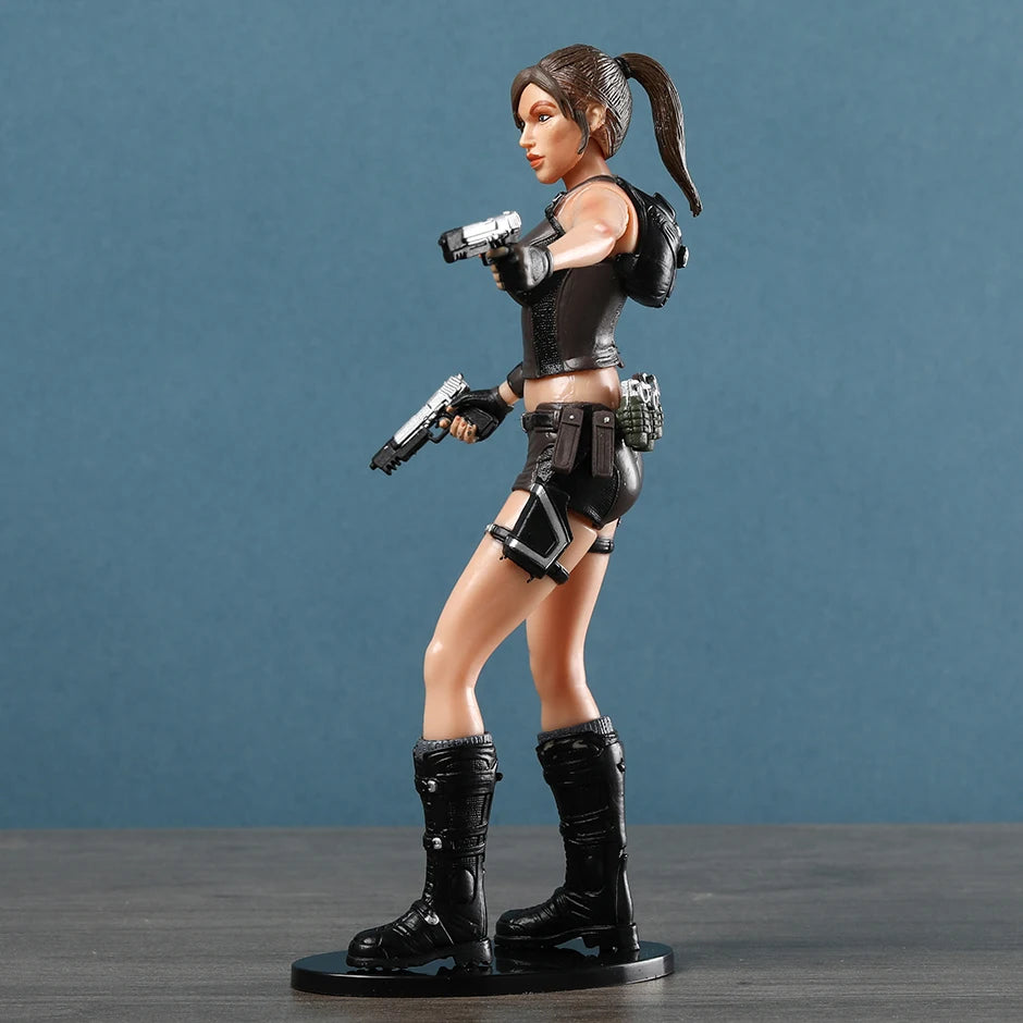 NECA Tomb Raider Underworld Lara Croft PVC Action Figure 7" 18CM New in Box