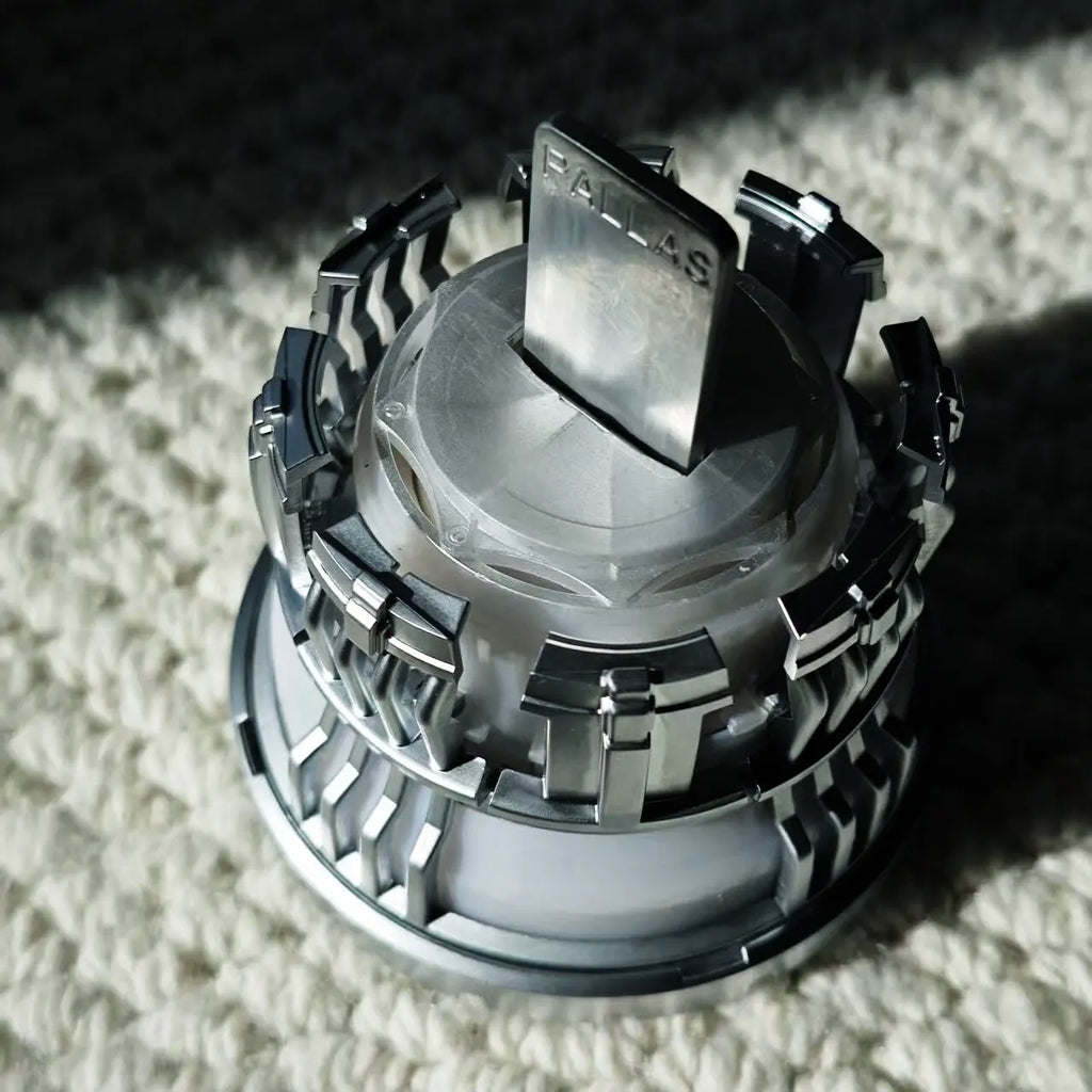 1:1 Toys Iron Man MARK1 Arc Reactor 3 Generations Tony Stark Heart Of Mark5 Figure Led Light Model Palladium Element Chest Lamp